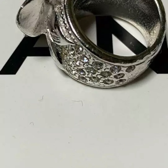 🌹 AUTHENTIC CHANEL RING SIZE 6.5 - Picture 5 of 10